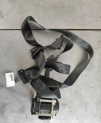 Volvo XC90 Front seatbelt 31322646 32131145 32401546