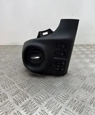 Renault Trafic III (X82) Dashboard side air vent grill/cover trim 683112651R 93868012