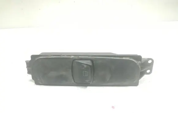 Mercedes-Benz Vito Viano W639 Electric window control switch A6395451413