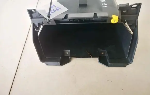 Volvo V50 Glove box 09491936