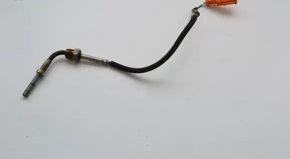 Mercedes-Benz Sprinter W906 Oil temperature sensor 4G0906088M