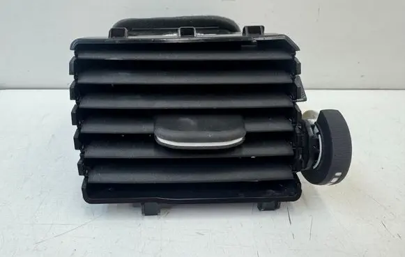 Volvo V40 Dash center air vent grill 30780844