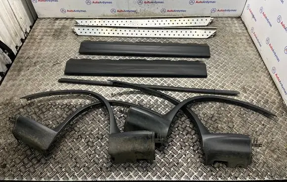 BMW X5 E53 Sill 8403077 51718403077 8402337