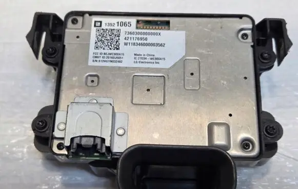 Opel Insignia B Battery control module 13521056