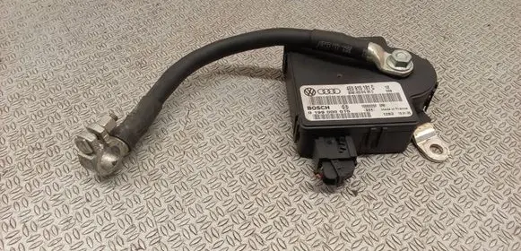 Audi A8 S8 D3 4E Battery control module 4E0915181C 4E0910181C