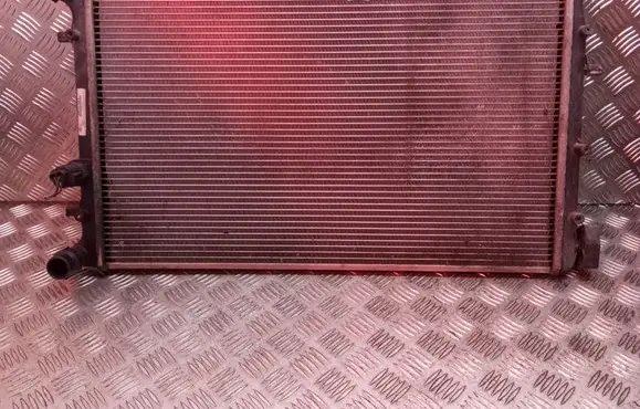 Skoda Roomster (5J) Coolant radiator 6Q0121253R