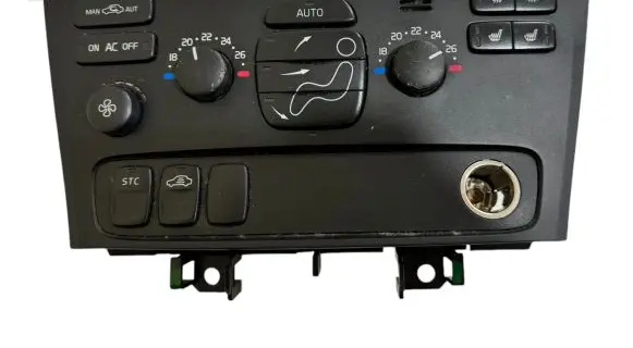 Volvo V70 Climate control unit 8691876 M614DA00019 03W14E