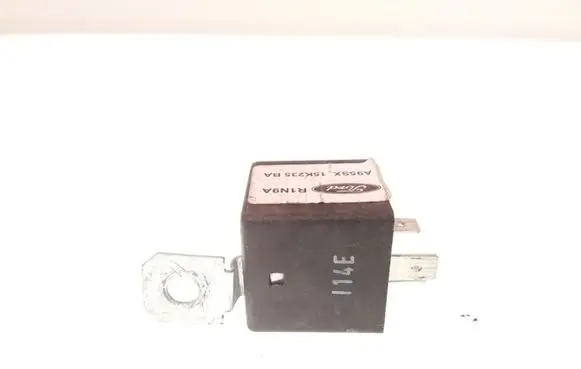 Ford Mondeo MK II Other relay 85441211