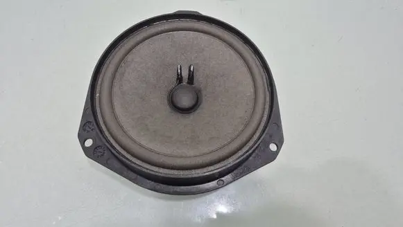 Alfa Romeo Stelvio Front door speaker 518936010