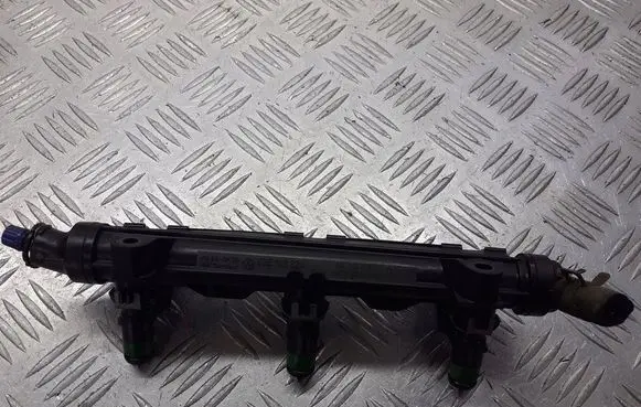 Skoda Fabia Mk1 (6Y) Fuel main line pipe 03E133320