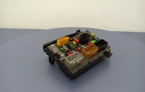 Peugeot 307 Fuse box set 9661708280