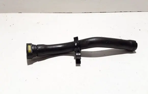 Suzuki Grand Vitara II Engine coolant pipe/hose