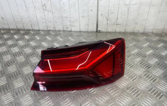 Audi A5 Rear/tail lights 8W6945092AA