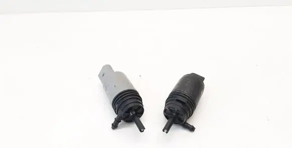 Windscreen/windshield washer pump
