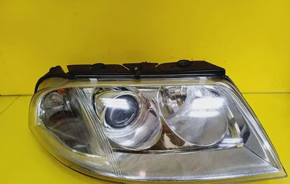 Volkswagen PASSAT B5.5 Headlight/headlamp