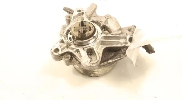 Ford Mondeo MK V Vacuum pump 70422503