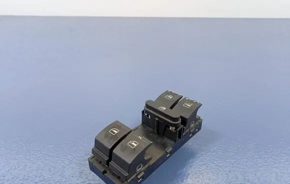 Volkswagen Touran I Electric window control switch 1K4959857