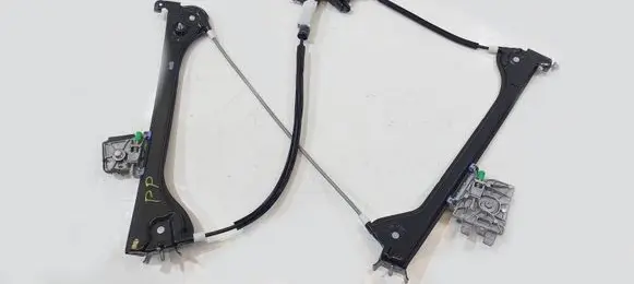 Mercedes-Benz SLK R172 Front door window regulator with motor A1727200246 0315716