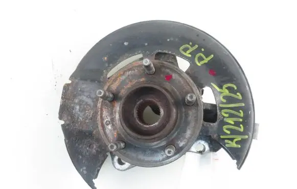 Chevrolet Orlando Front wheel hub spindle knuckle 13248527