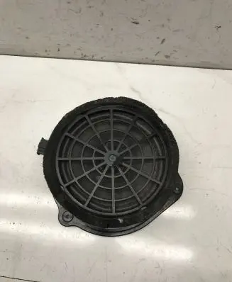 Audi A6 S6 C6 4F Front door speaker 4F0035415A 426041