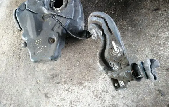 Volkswagen Golf VI Fuel tank 1K0201085P