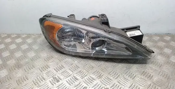 Nissan Primera Headlight/headlamp 89005900