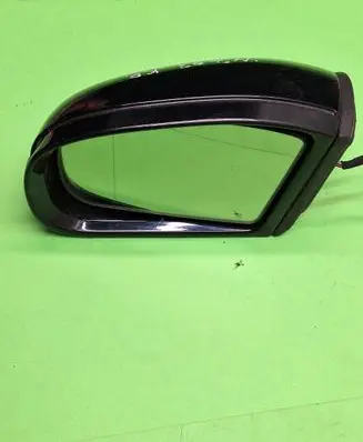 Mercedes-Benz C W203 Front door electric wing mirror 413133417