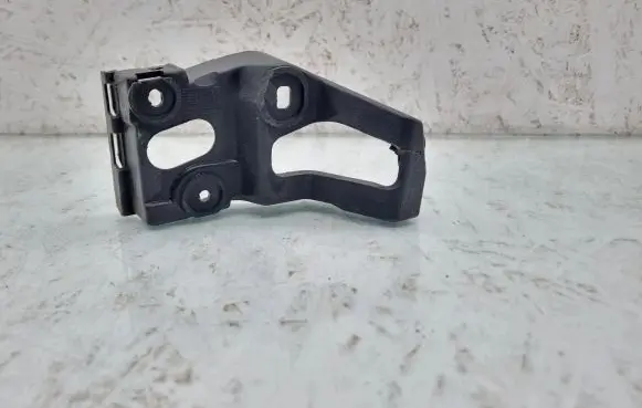 Audi A4 S4 B7 8E 8H Front bumper mounting bracket 8E0853922D