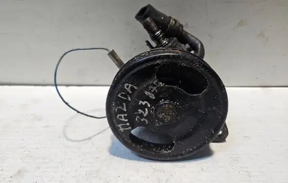 Mazda 323 F Power steering pump