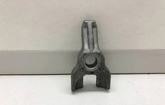 BMW 5 F10 F11 Fuel Injector clamp holder