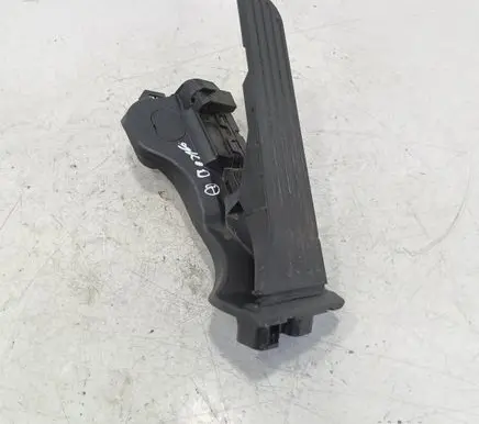 Skoda Octavia Mk2 (1Z) Accelerator throttle pedal 1K1721503P