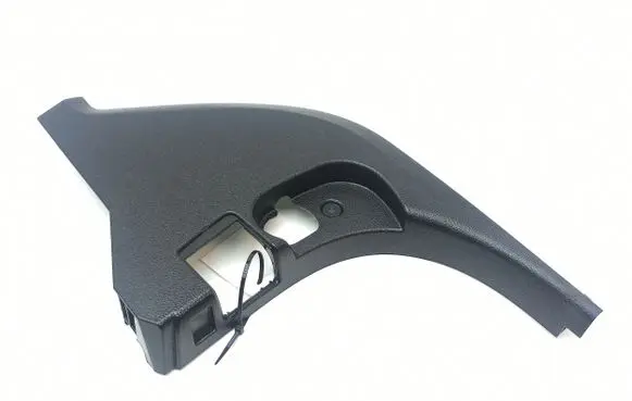 Foot area side trim
