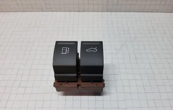 Volkswagen PASSAT B6 Tailgate opening switch 3C09559903B