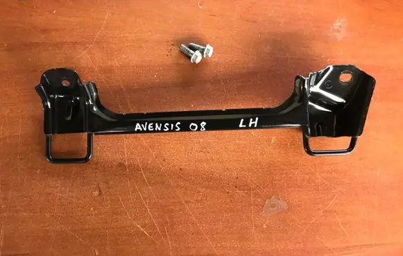Toyota Avensis T250 ISOFIX Bracket 