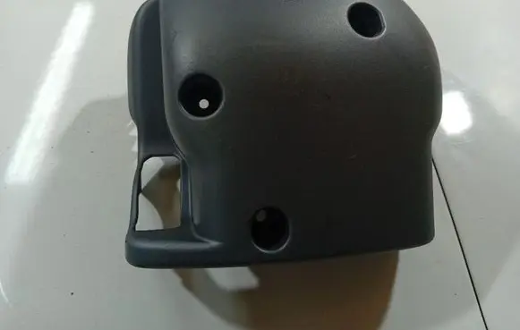 Steering wheel column trim