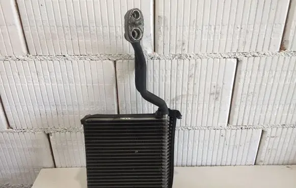 Audi A4 S4 B7 8E 8H Air conditioning (A/C) radiator (interior) 8E1820103A