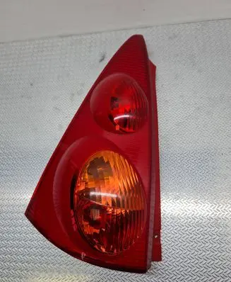 Peugeot 107 Rear/tail lights 815600H040