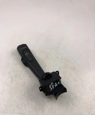 Volvo C30 Indicator stalk 17D770