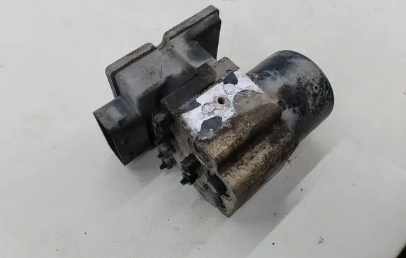 Renault Master II ABS Pump 8200528357