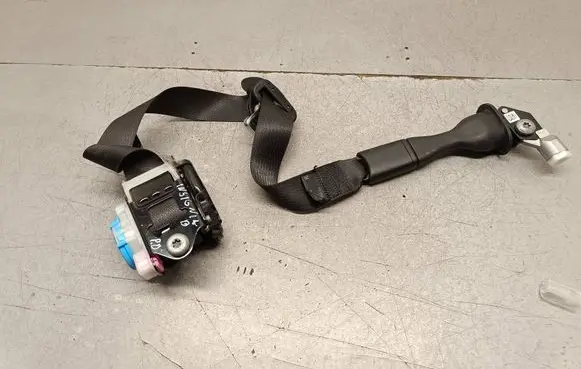 Opel Insignia B Front seatbelt 23464716 611400000000R 565485871