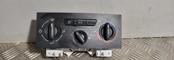 Peugeot Partner Air conditioner control unit module 18144010C