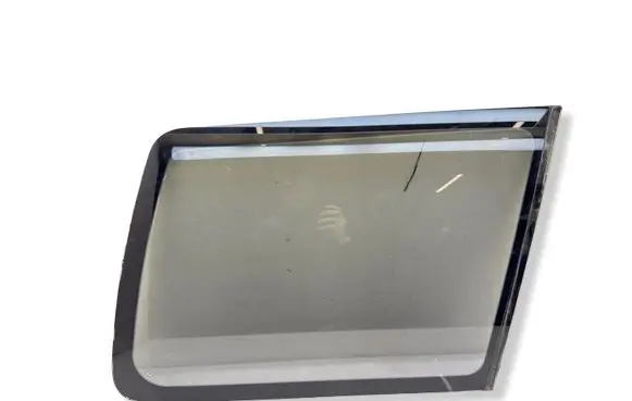 Subaru Forester SF Rear windscreen/windshield window 43R00018