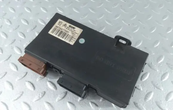 Citroen DS5 Seat control module 9674477580