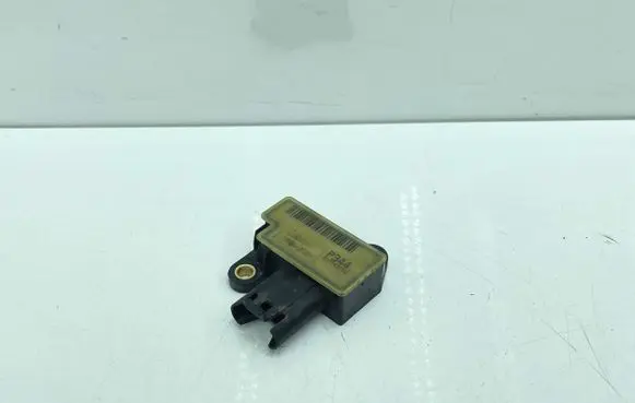 BMW 4 F32 F33 Gear shift indicator relay 7606188 21126042