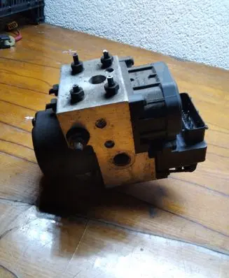 Peugeot 406 ABS Pump 9630532980