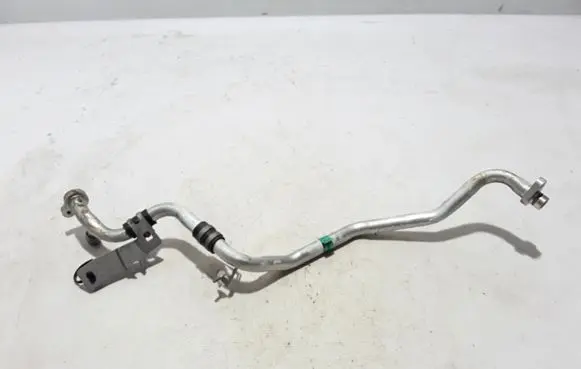 Renault Captur II Air conditioning (A/C) pipe/hose 924804708R