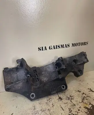 Volkswagen Caddy Generator/alternator bracket 045903143
