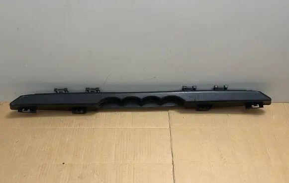 Radiator trim