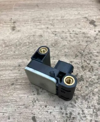 BMW X3 E83 Airbag deployment crash/impact sensor 6911003 0285003900