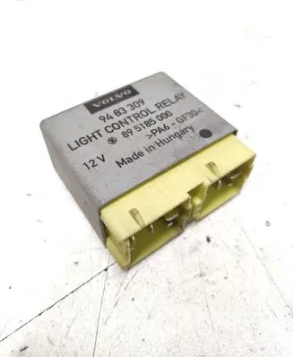 Volvo S70 V70 V70 XC Light relay 9483309 895185000
